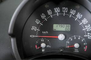 Imagen 20/48 de Volkswagen New Beetle 1.6 (2004)