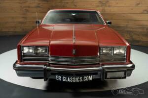 Image 5/19 of Oldsmobile Toronado (1985)