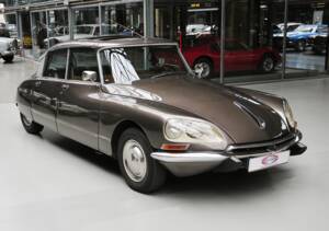Bild 4/32 von Citroën DS 23 Pallas IE (1973)