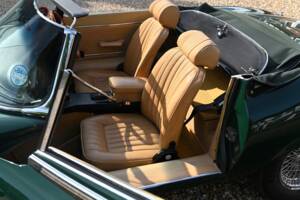 Image 17/26 de Jaguar Type E V12 (1973)
