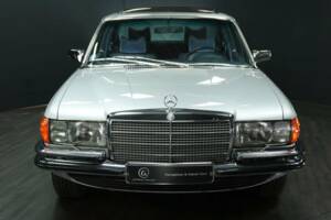 Image 8/29 of Mercedes-Benz 280 SE (1977)