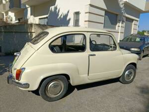 Immagine 3/50 di FIAT 600 D (1969)