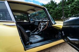 Bild 14/30 von Jaguar E-Type V12 (2+2) (1971)