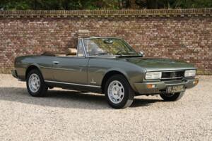 Image 46/50 of Peugeot 504 Convertible (1981)