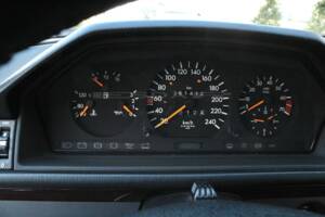 Bild 16/31 von Mercedes-Benz E 200 (1996)