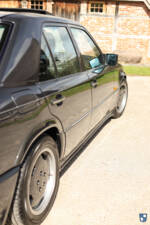 Image 60/98 of Mercedes-Benz 300 E-24 (1992)