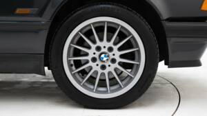 Bild 11/15 von BMW 730i (1988)