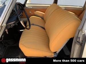 Bild 9/15 von Citroën DS 20 Familiale (1971)