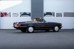 Image 3/37 of Mercedes-Benz 560 SL (1989)