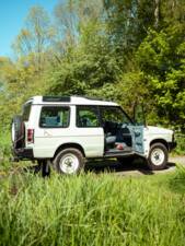 Image 3/18 of Land Rover Discovery (1990)