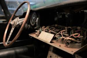 Image 14/28 of Jaguar E-Type 3.8 (1962)