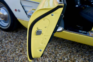 Image 20/50 of Chevrolet Corvette (1958)