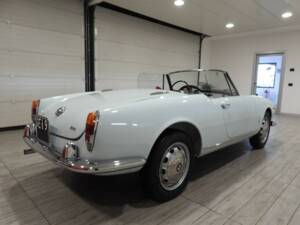 Image 4/15 of Alfa Romeo Giulia 1600 Spider (1963)