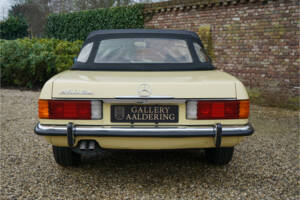 Image 18/50 of Mercedes-Benz 450 SL (1973)