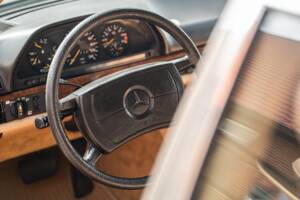 Bild 27/76 von Mercedes-Benz 500 SEL (1985)
