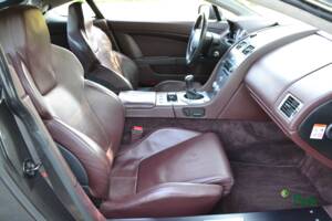 Image 10/50 de Aston Martin V8 Vantage (2005)