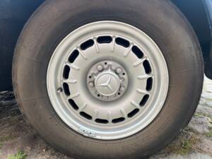 Bild 44/146 von Mercedes-Benz 380 SL (1982)