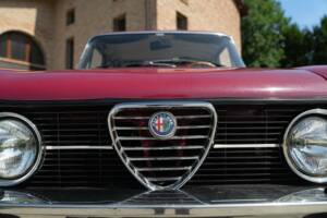 Immagine 16/50 di Alfa Romeo Giulia Nuova Super 1300 (1974)