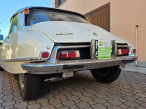 Bild 40/50 von Citroën DS 20 (1971)