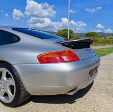 Image 15/50 de Porsche 911 Carrera (1999)