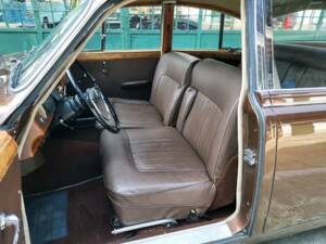 Image 16/43 de Daimler 2.5 Litre V8 (1964)