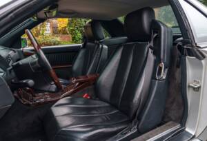 Immagine 19/22 di Mercedes-Benz SL 500 (1995)