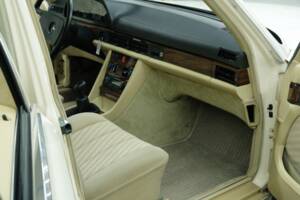 Bild 34/50 von Mercedes-Benz 280 S (1982)