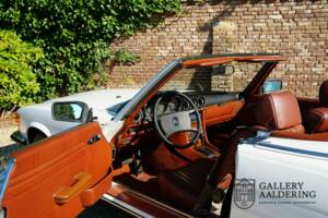 Bild 50/50 von Mercedes-Benz 380 SL (1982)