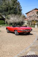 Image 13/41 de Jaguar E-Type (1968)