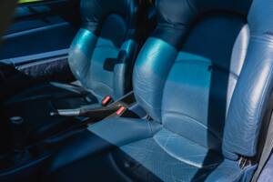 Image 38/52 of Porsche 911 Carrera 4 (1997)