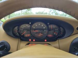 Image 11/43 of Porsche 911 Carrera (1999)