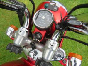 Immagine 6/36 di Honda Z 50 Monkey (2000)