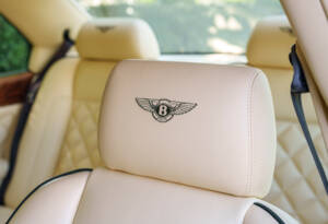 Image 21/26 of Bentley Continental R (1994)