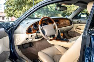 Bild 10/27 von Jaguar XKR (2001)