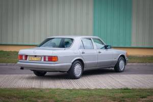 Bild 6/28 von Mercedes-Benz 500 SE (1988)
