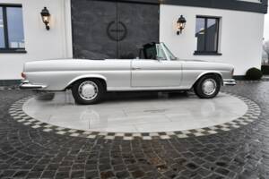 Afbeelding 25/25 van Mercedes-Benz 280 SE 3,5 (1971)