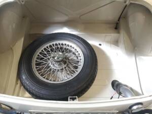 Imagen 35/44 de MG MGB (1963)