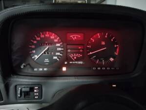 Bild 31/113 von BMW 735i (1986)