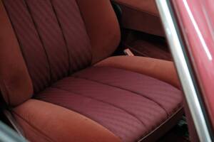 Bild 14/50 von Mercedes-Benz 260 SE (1990)