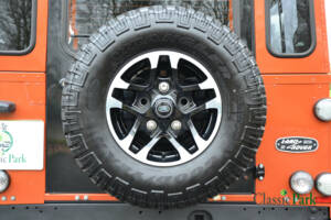 Bild 46/50 von Land Rover Defender 90 Autobiography (2015)