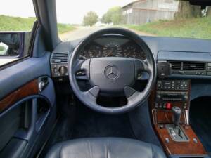 Bild 34/35 von Mercedes-Benz SL 320 (1996)
