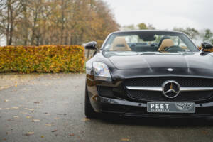 Image 51/100 de Mercedes-Benz SLS AMG Roadster (2011)