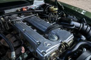 Image 42/50 de Mercedes-Benz 280 SLC (1976)