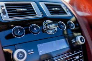Afbeelding 47/50 van Aston Martin DBS Volante (2011)