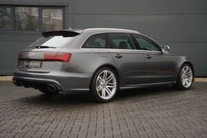 Immagine 5/50 di Audi RS6 Avant (2015)