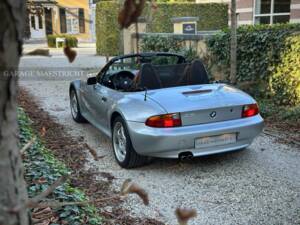 Image 13/66 de BMW Z3 2.8 (1998)