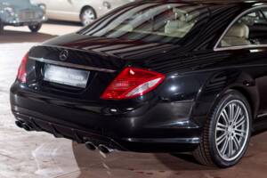 Bild 22/34 von Mercedes-Benz CL 500 4MATIC (2008)