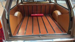 Image 27/40 of Peugeot 404 Break (1965)