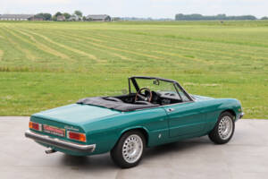Bild 42/50 von Alfa Romeo 2000 Spider Veloce (1979)