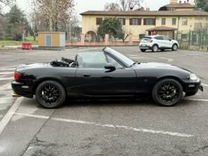 Afbeelding 22/25 van Mazda MX-5 1.6 (2000)